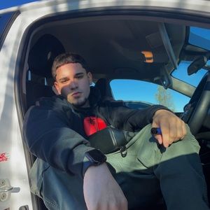 Meet your Posher, Gabriel